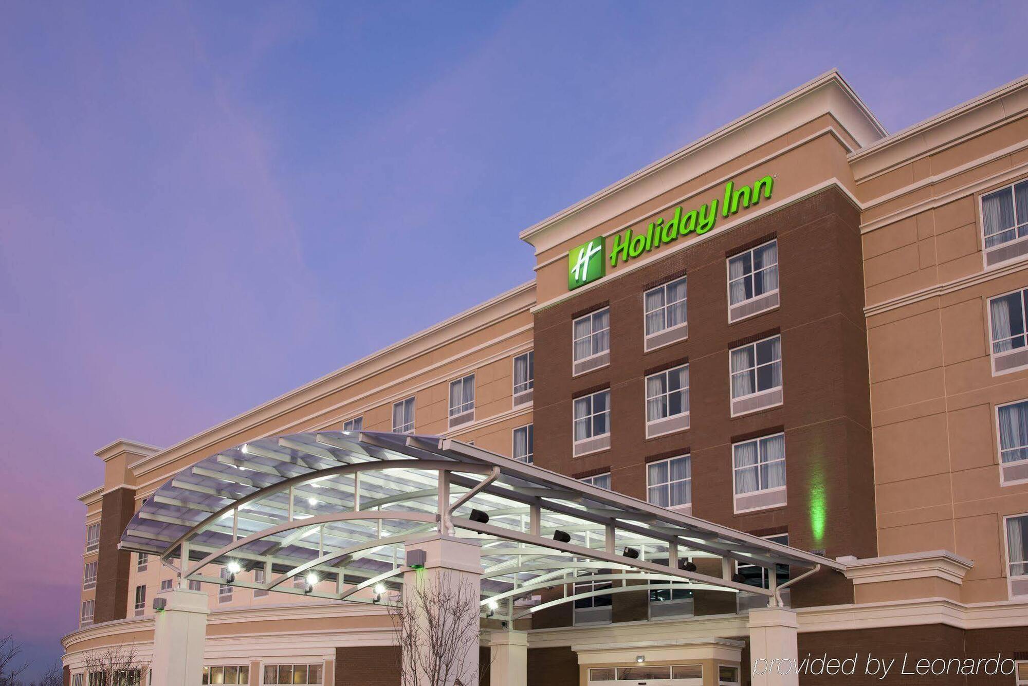 Hotel Holiday Airport By Ihg 3*